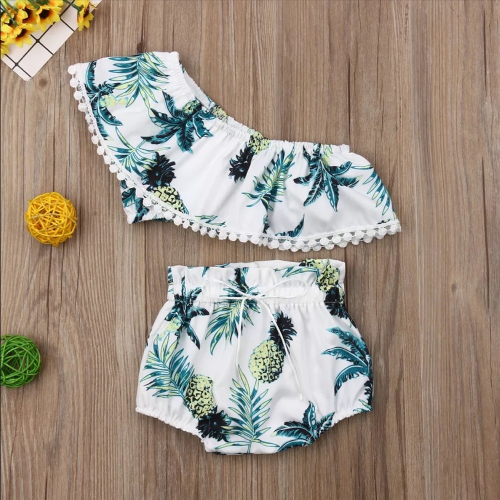 🍍 2 piece pineapple set 🍍